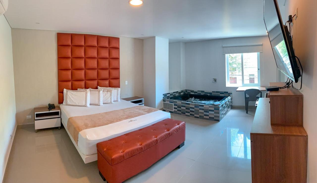 Infinity Hotel Medellin Bagian luar foto