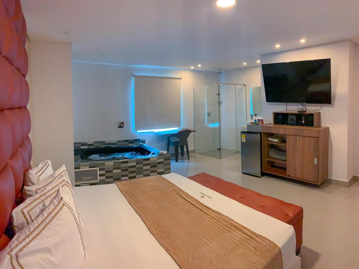 Infinity Hotel Medellin Bagian luar foto