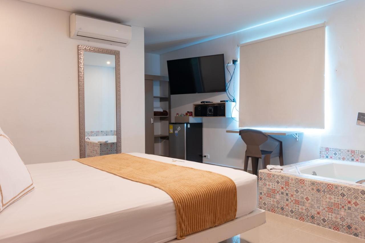 Infinity Hotel Medellin Bagian luar foto