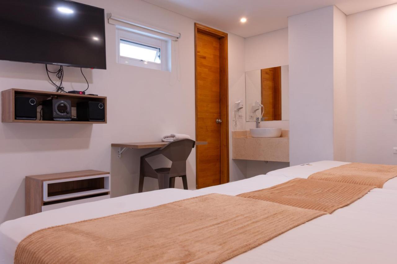 Infinity Hotel Medellin Bagian luar foto