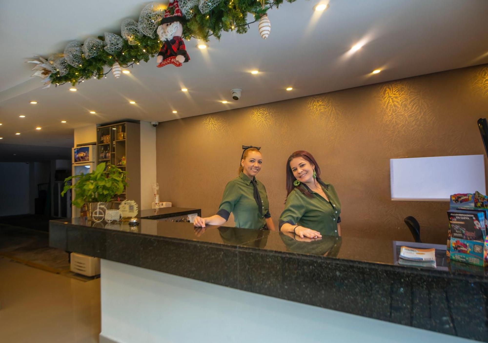 Infinity Hotel Medellin Bagian luar foto