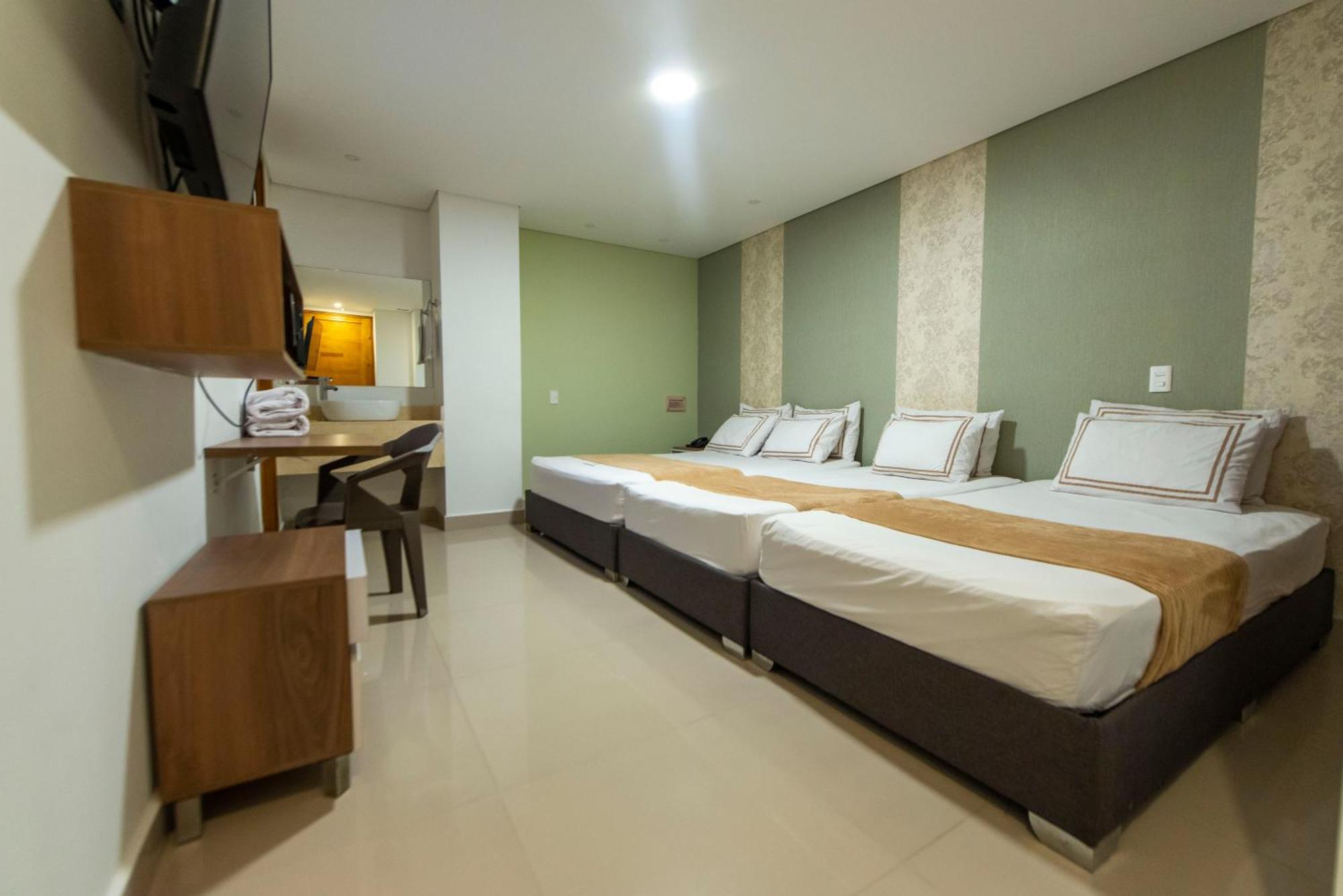 Infinity Hotel Medellin Bagian luar foto