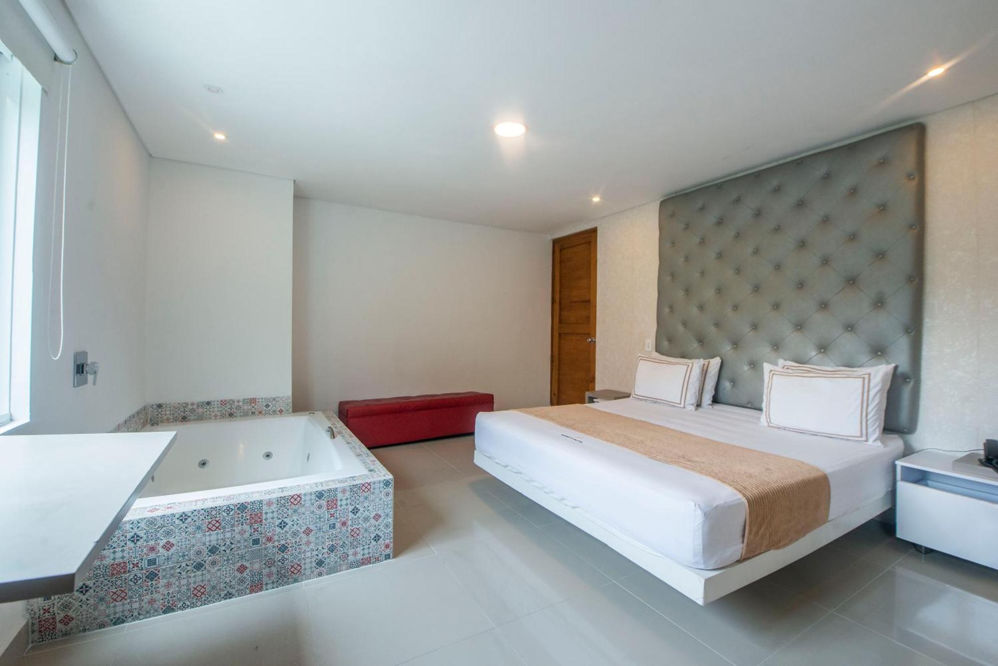 Infinity Hotel Medellin Bagian luar foto