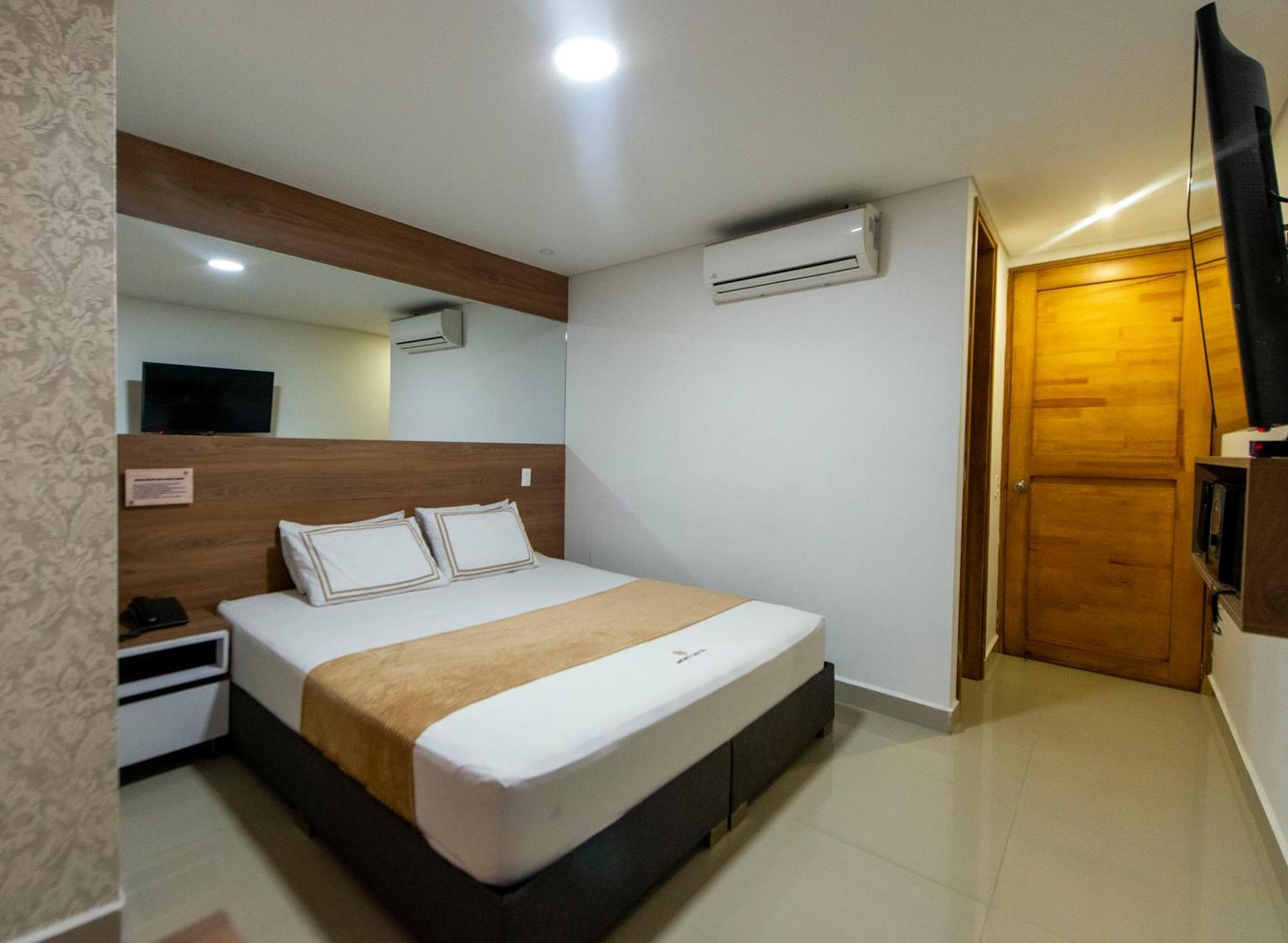 Infinity Hotel Medellin Bagian luar foto